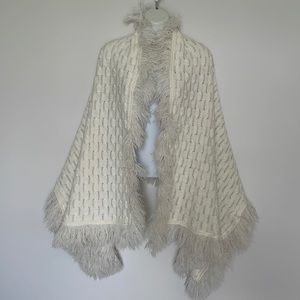 Classic cable knit fringed shawl